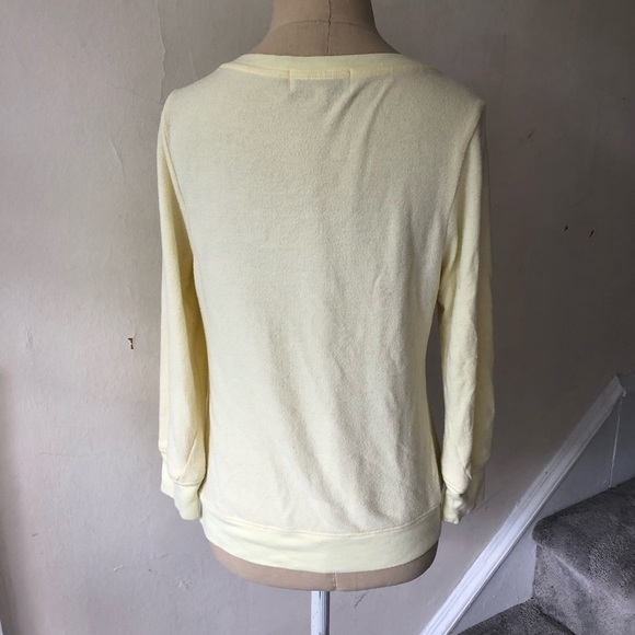 Wildfox HAPPY Graphic Pale Yellow Baggy Beach Jumper Pullover Sweatshirt Size XS - Picture 4 of 8